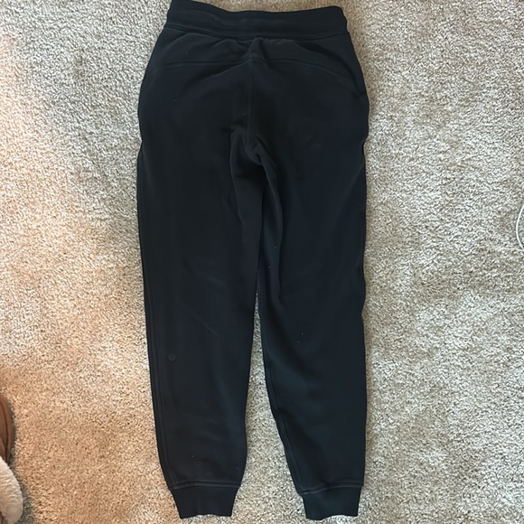 Black Lululemon Scuba Joggers - Picture 3 of 3